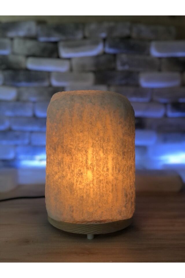 İki adet doğal tuz lambası, 4,5-5 kg, sağlıklı ve şık aydınlatma seçeneği